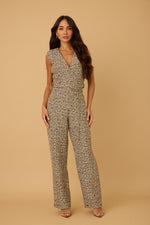 Load image into Gallery viewer, Tweed Fashion
